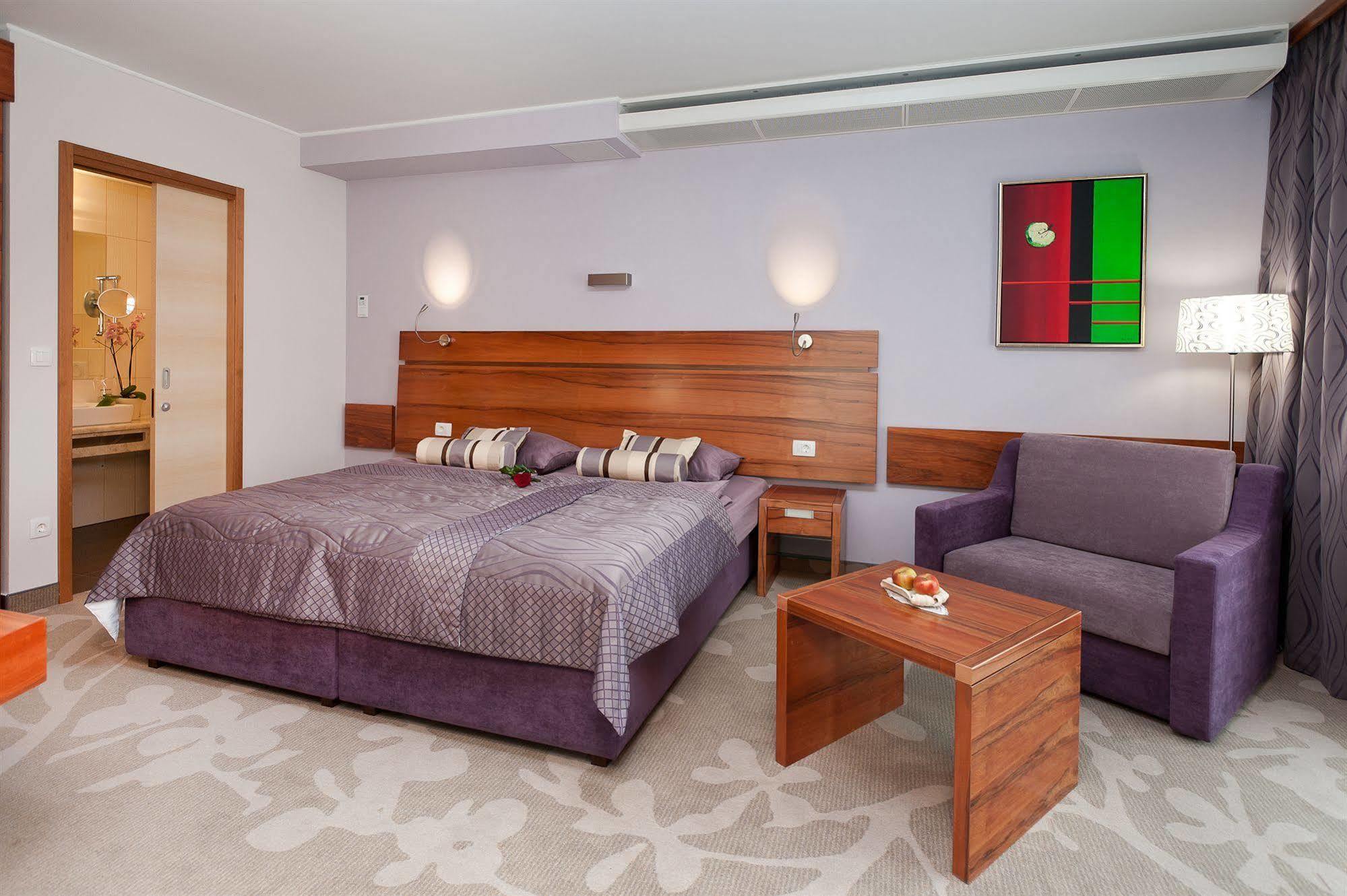 Terme Zrece - Hotel Atrij Luaran gambar